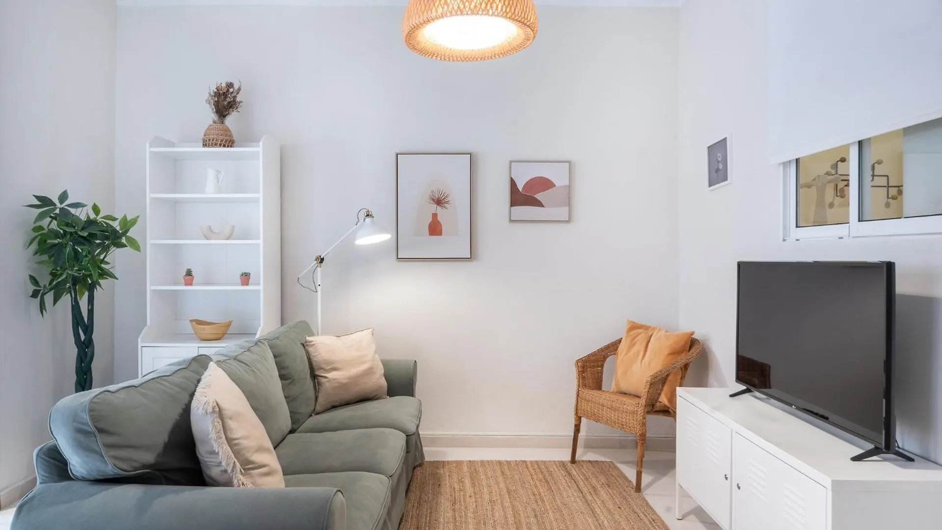 Cozy Apartment In The Heart Of Gracia Barcelona Spain