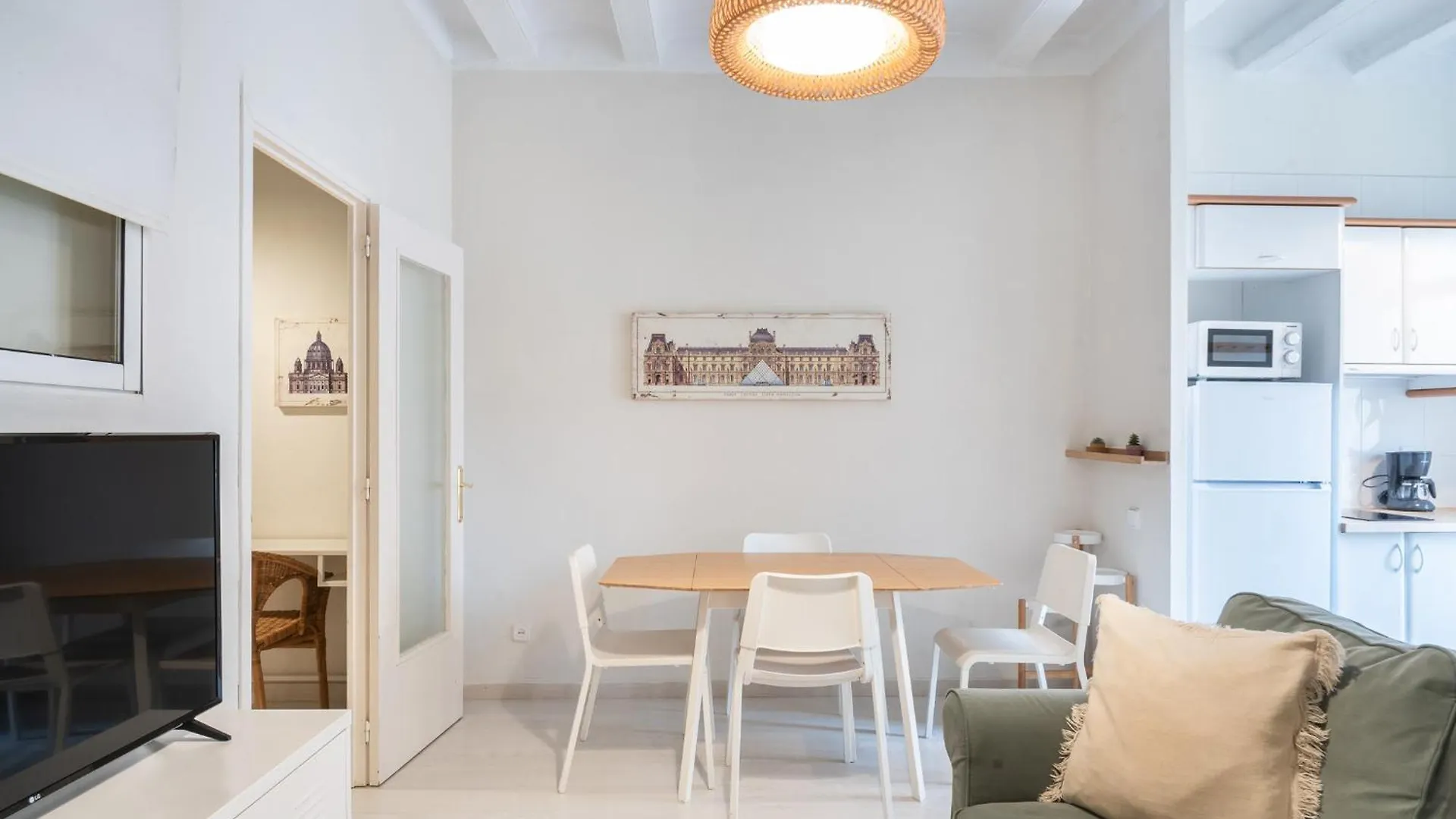 Cozy Apartment In The Heart Of Gracia Barcelona